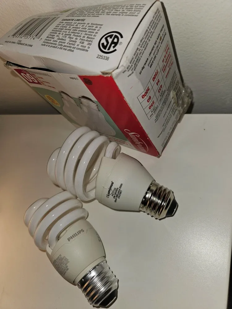 Luminus & Philips Light Bulbs