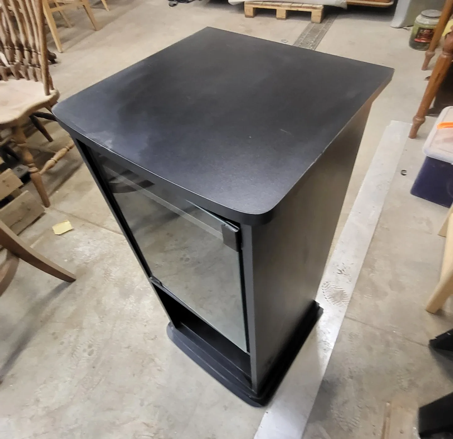 Vintage black stereo Cabinet with Glass Door image indicator(4)