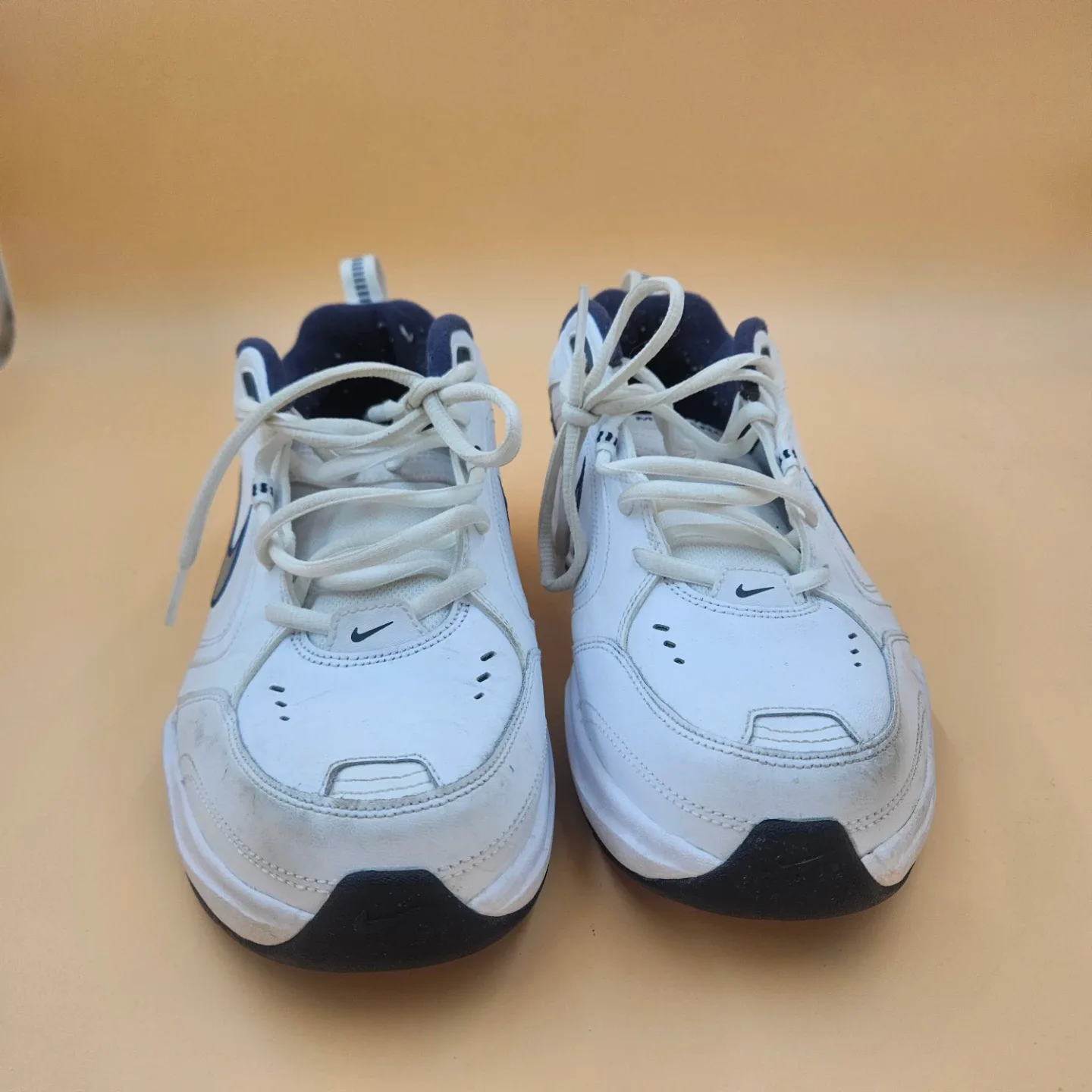 Nike Men Air Monarch IV Running Shoe White Athletic Size 9 image indicator(4)