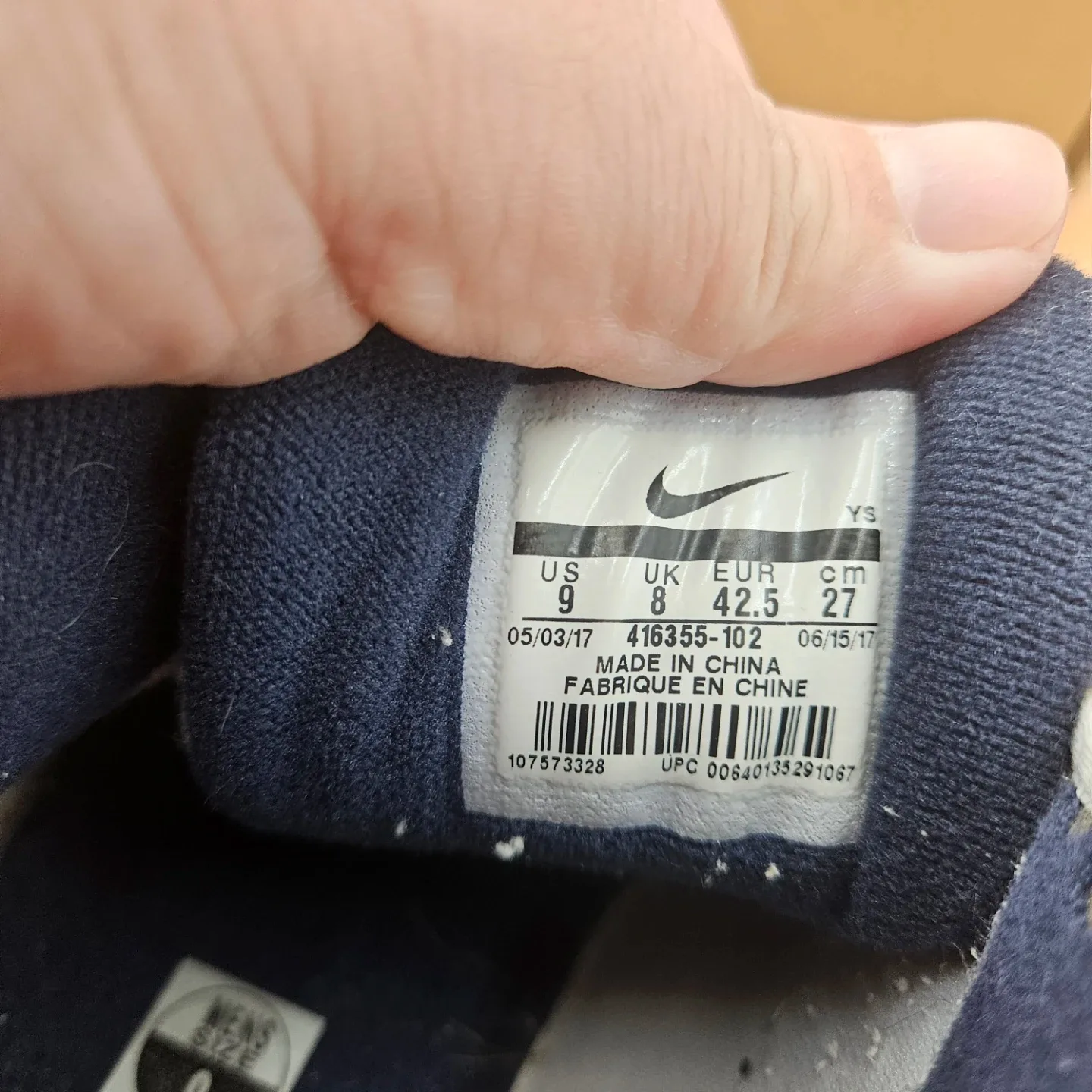 Nike Men Air Monarch IV Running Shoe White Athletic Size 9 image indicator(6)