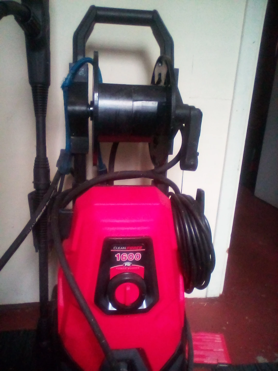 Clean Force 1600 PSI Power Washer