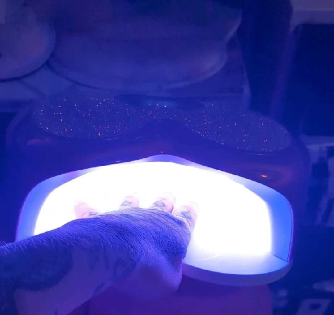 Heart Shaped LED Nail Lamp image indicator(2)