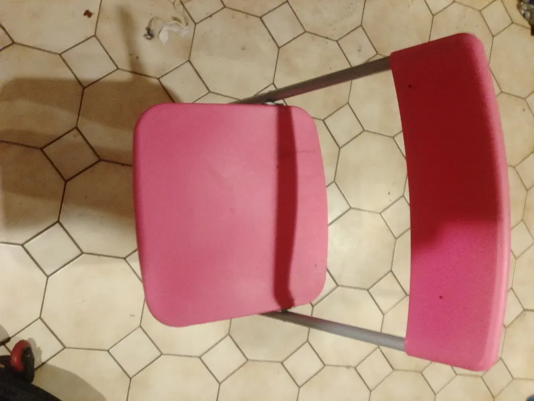 Pink Folding Chair ~(Have 3 of Them. $10 each or All 3 for $20.) image indicator(2)