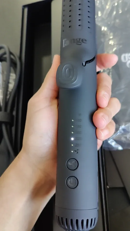 L'ange Le Duo 360° Airflow Styler - Like New! image indicator(3)