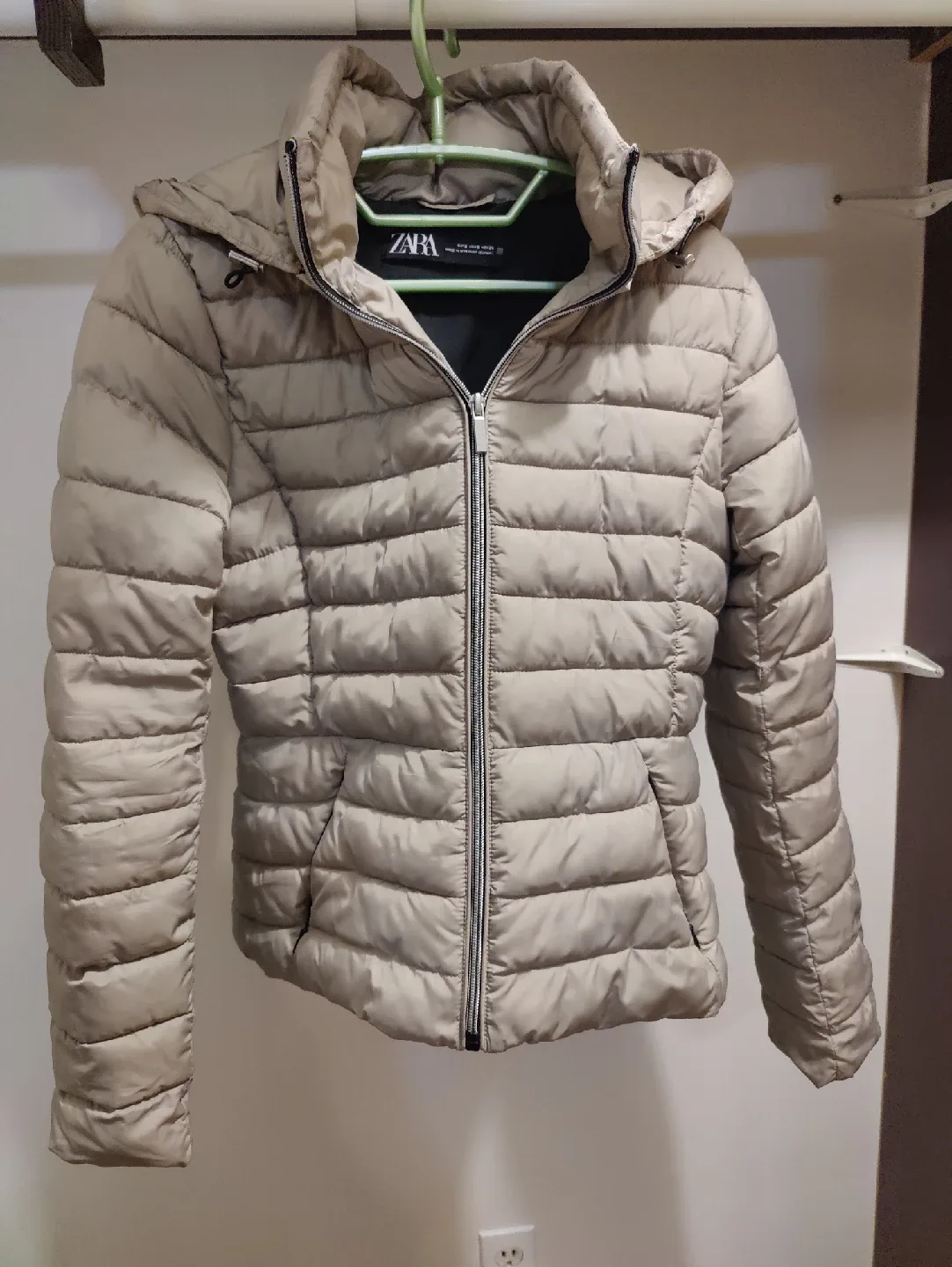 Zara Puffer Jacket - Size S thumbnail