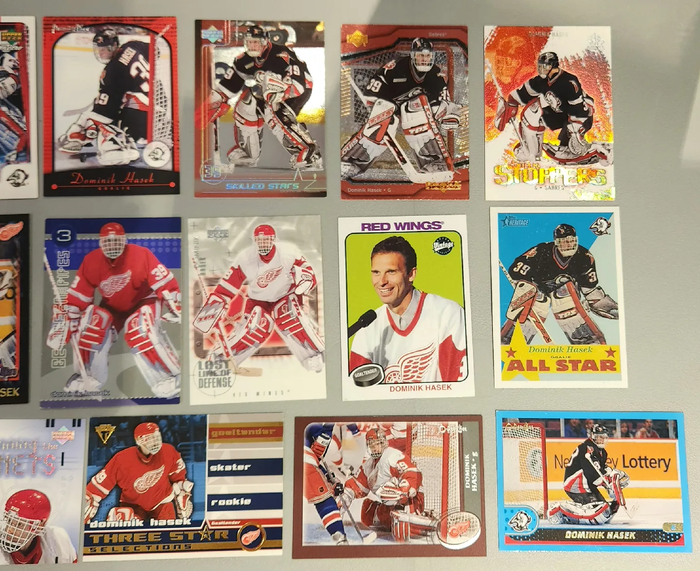 Pick Up 20 Dominik Hasek Hockey Card Lot image indicator(2)
