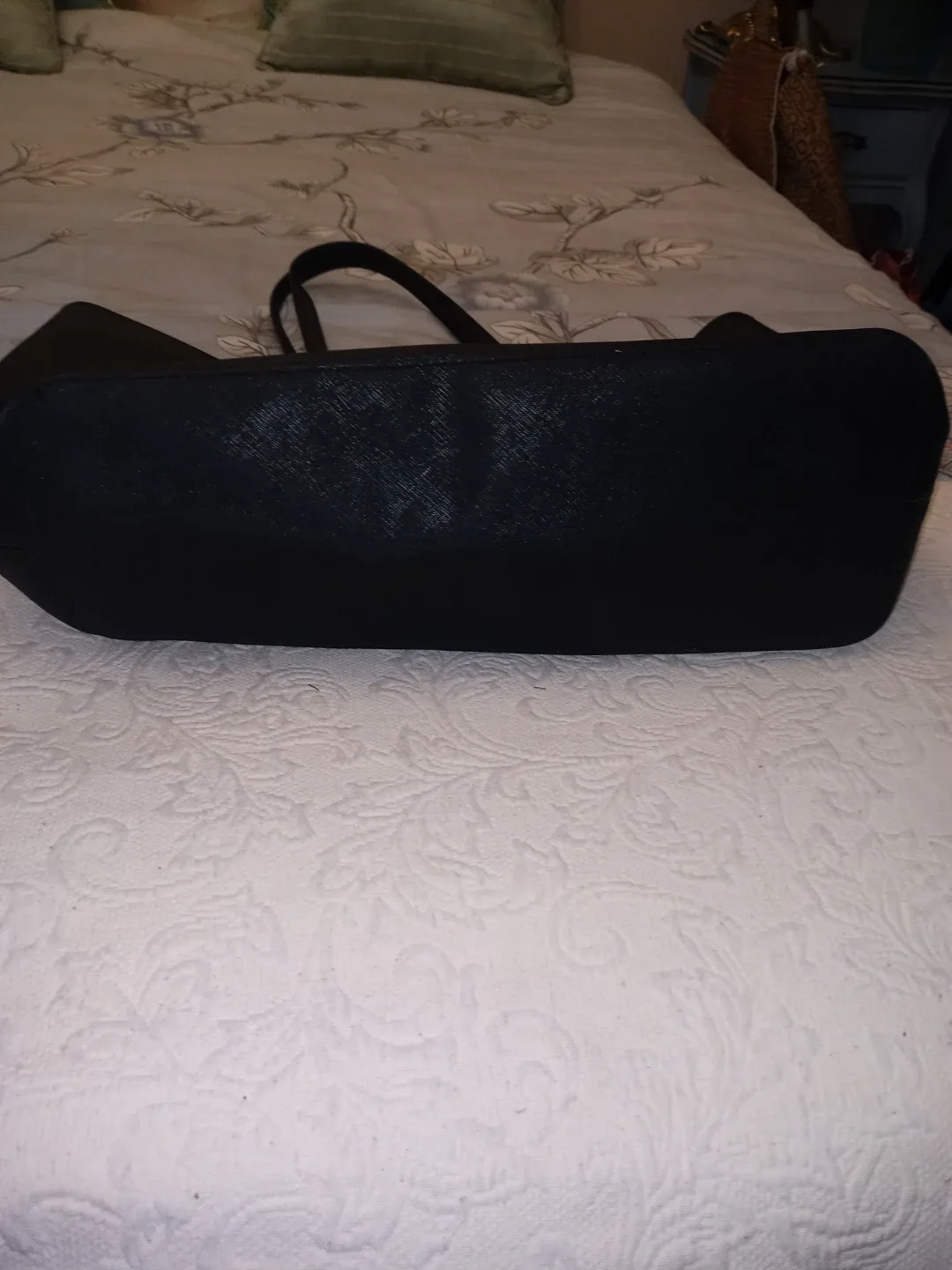 Michael Kors Black Purse image indicator(6)