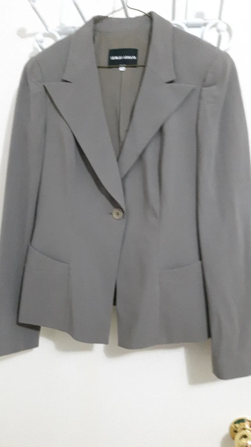 Giorgio Armani Blazer - Size 44 image indicator(5)