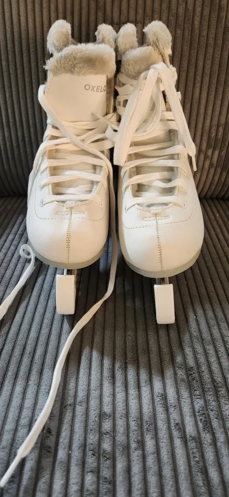 New Oxelo Women's Ice skates size 9.5