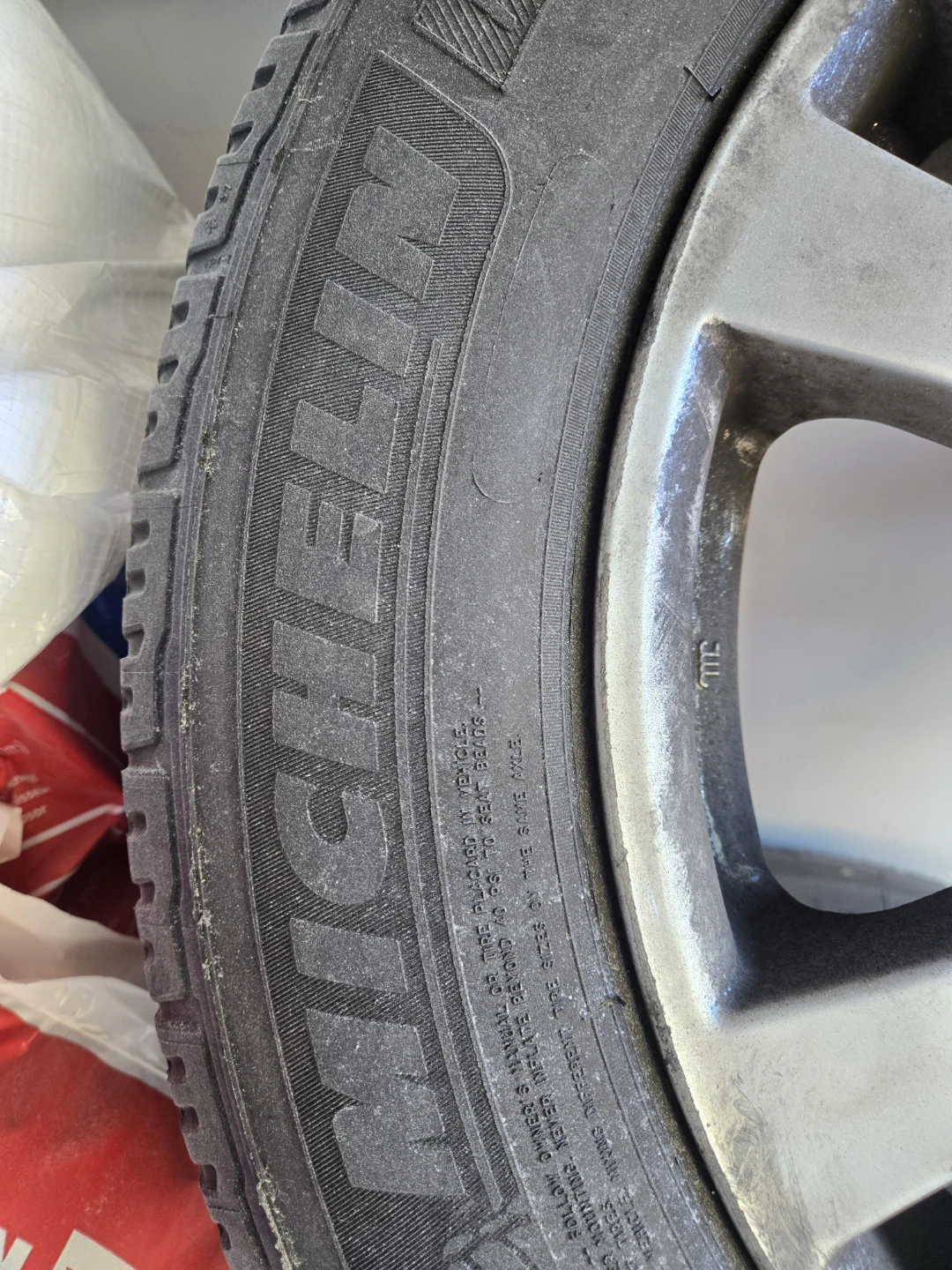 Rial Tire on Michelin 235/60R18 - photo 3