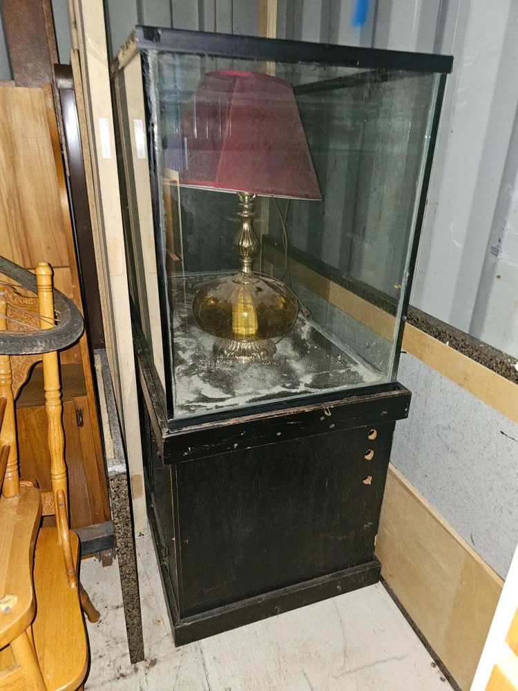 150g Used Fish Tank with Stand image indicator(2)