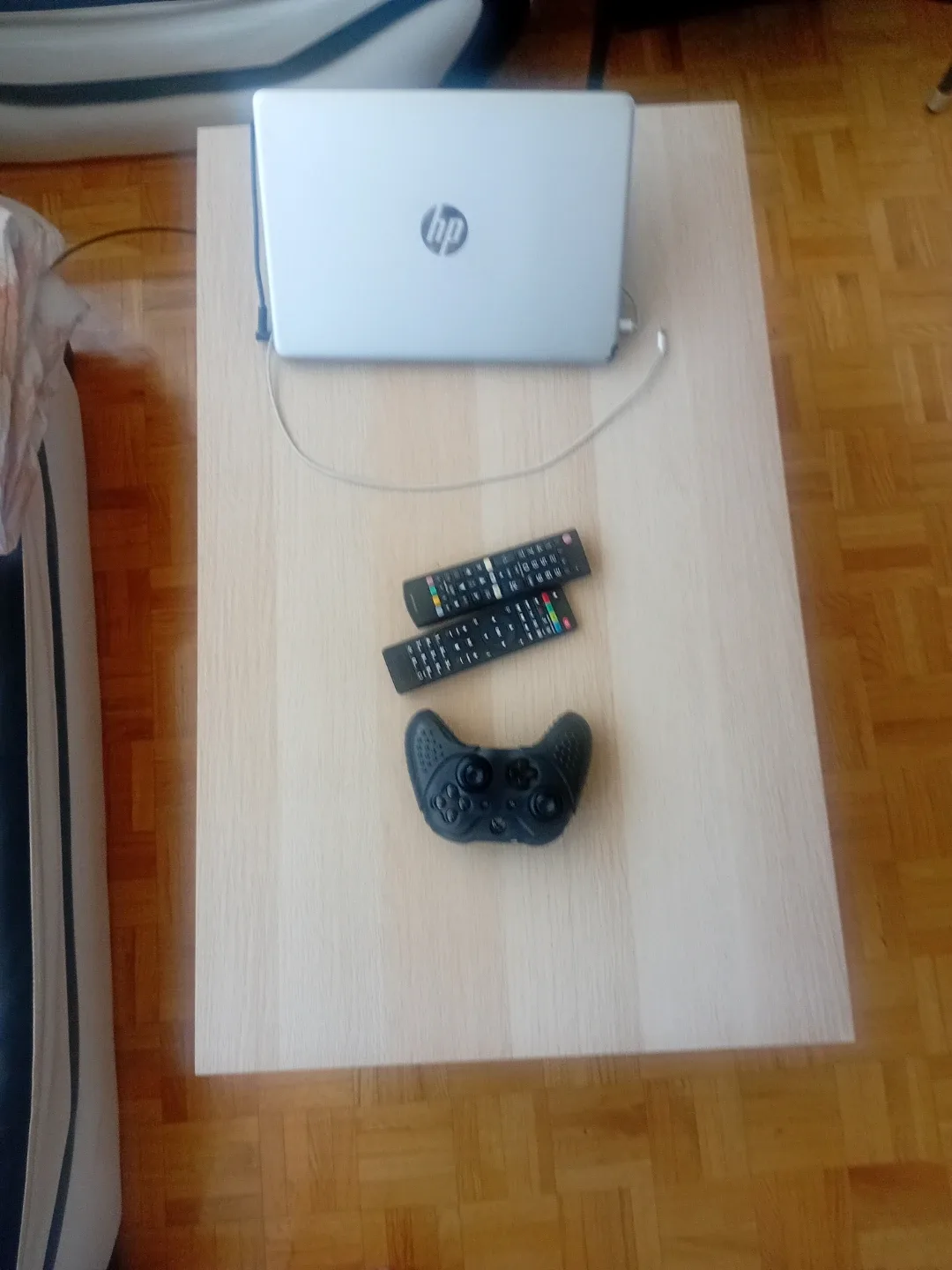 Light Wood Coffee Table with Shelf image indicator(2)