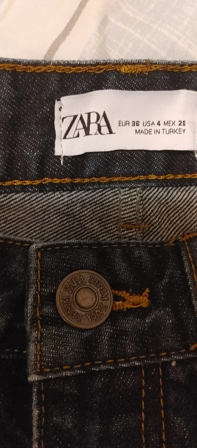 Zara Denim Jeans - Size 4 image indicator(3)