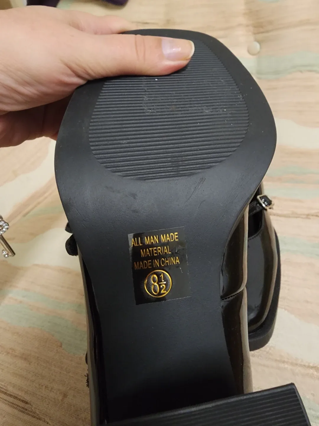 SODA Black Patent Heels - Size 8.5 image indicator(2)