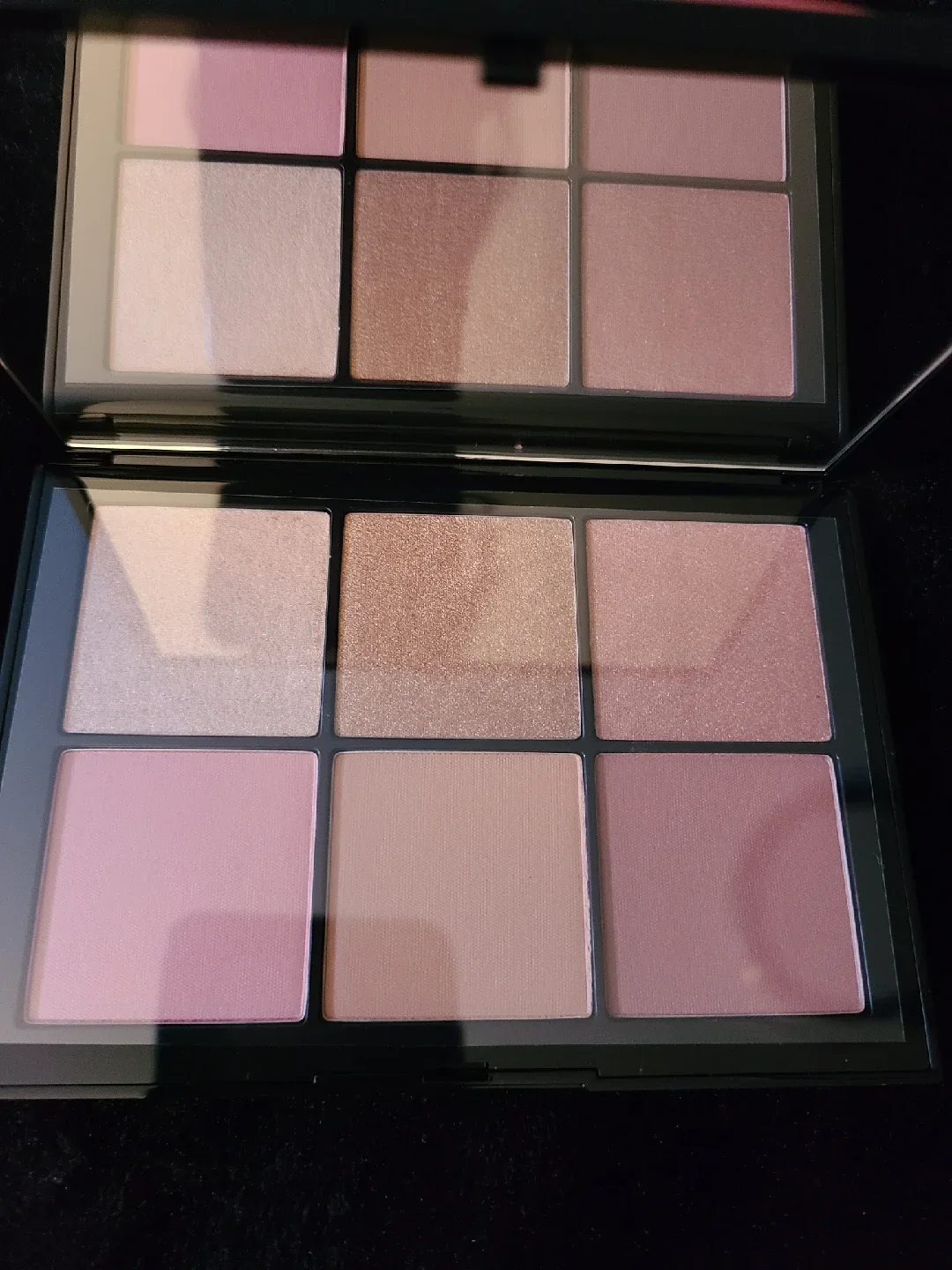NARS Overlust Cheek Palette image indicator(2)