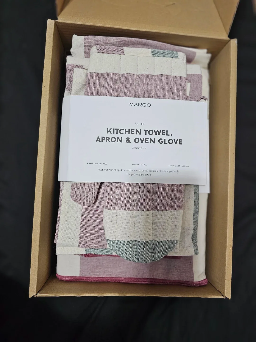 Mango Kitchen Towel, Apron & Oven Glove Set + Ceramic Pots image indicator(2)