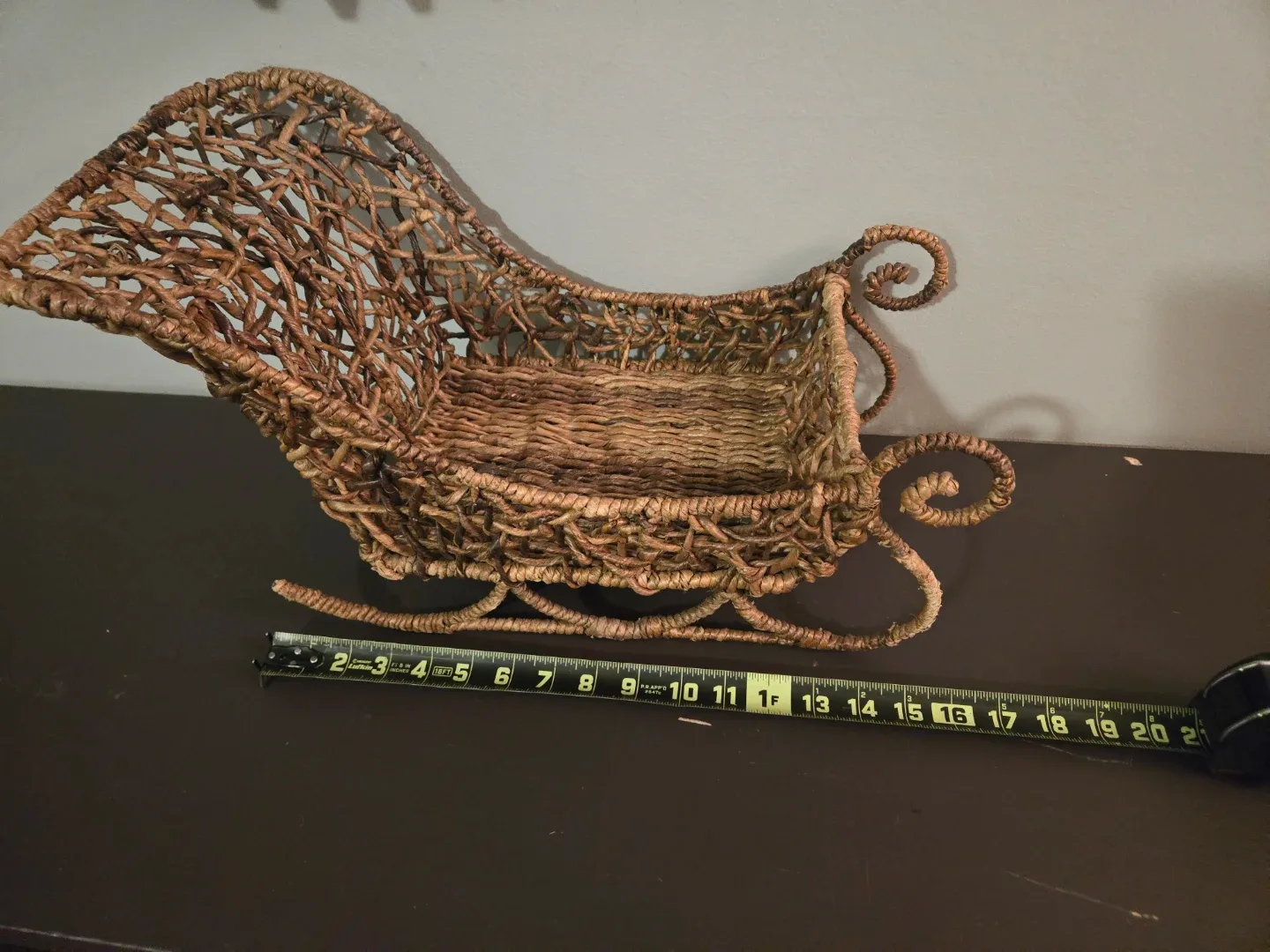 Rustic Decorative Sleighs image indicator(2)