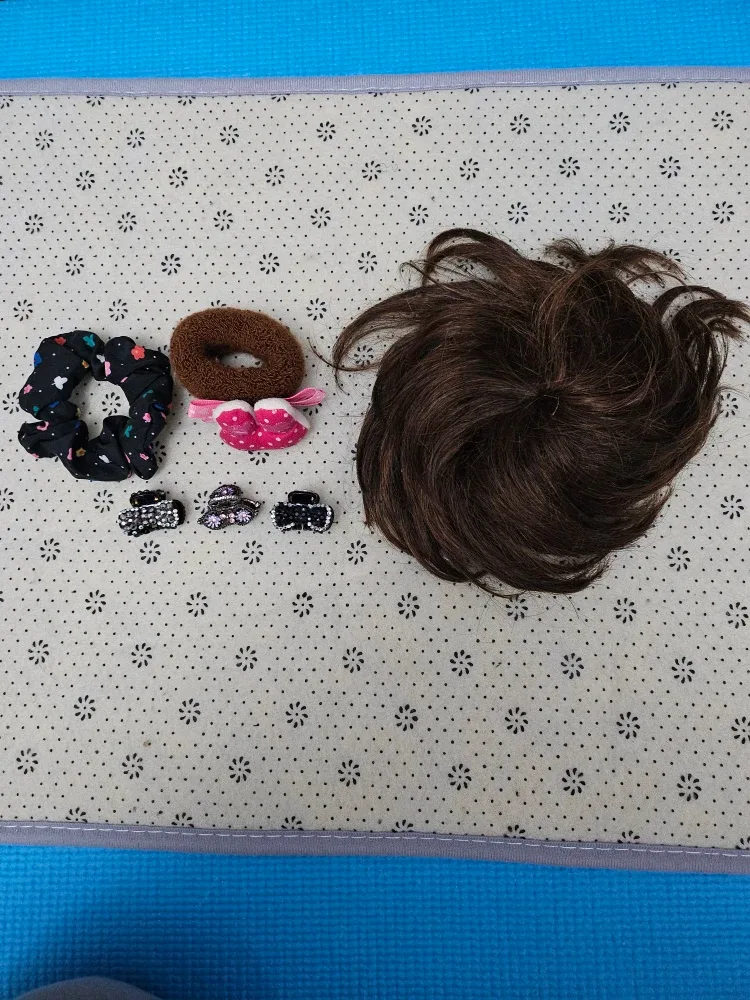 💫🫶💕💞$5 for all ! Hair Accessories Bundle image indicator(3)