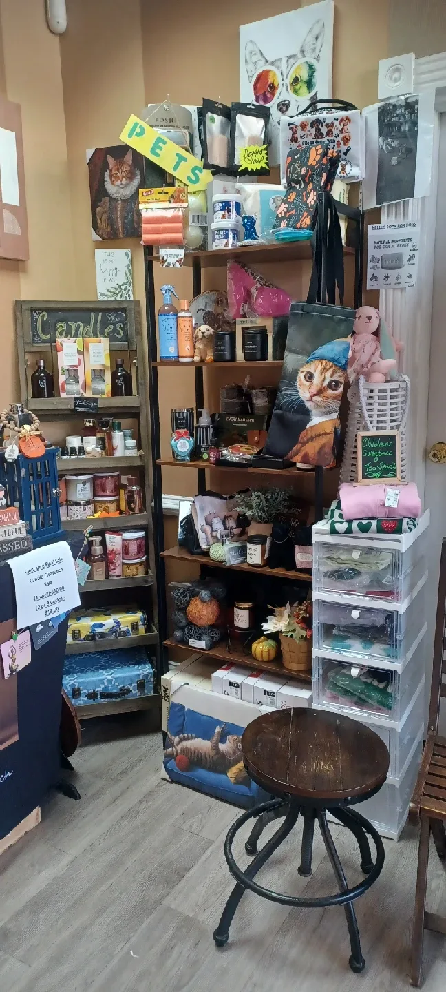 Enoch Serenity Haven Gift Shop image indicator(2)