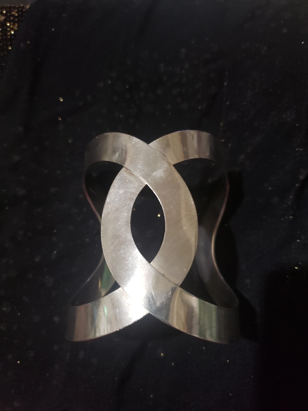 Silver Tone Bracelet. Cuff style