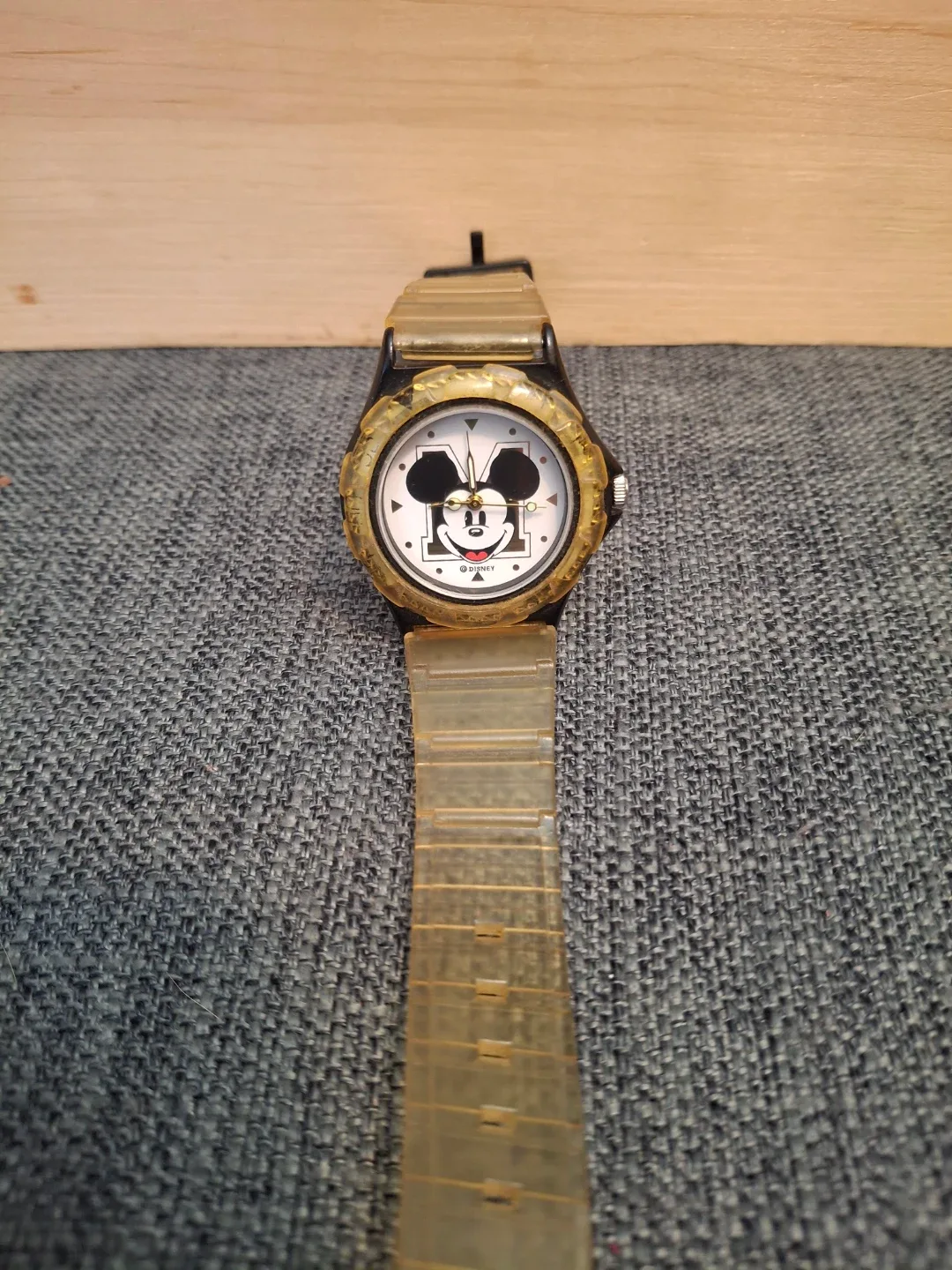 Disney Mickey Mouse Watch image indicator(4)