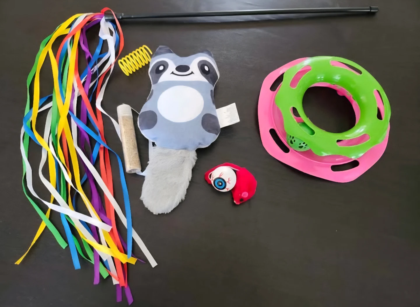 New cat gift pack with rattle & crinkle toys & catnip!
