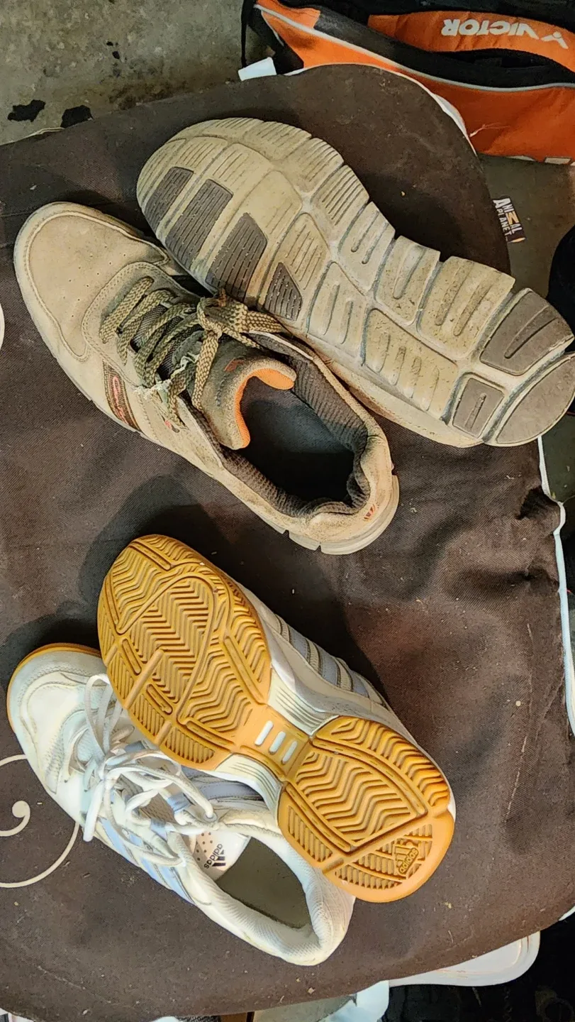 Court/running shoes image indicator(3)