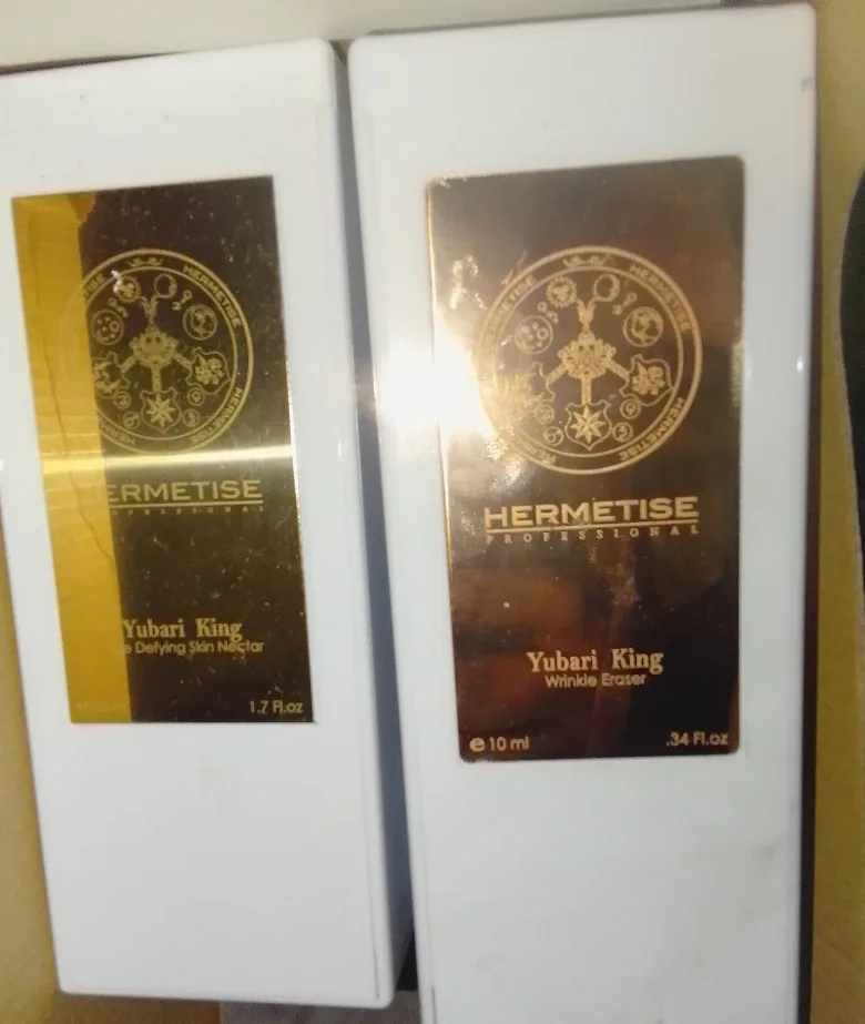 Hermetise Professional Yubari King Age Defying Serum image indicator(2)