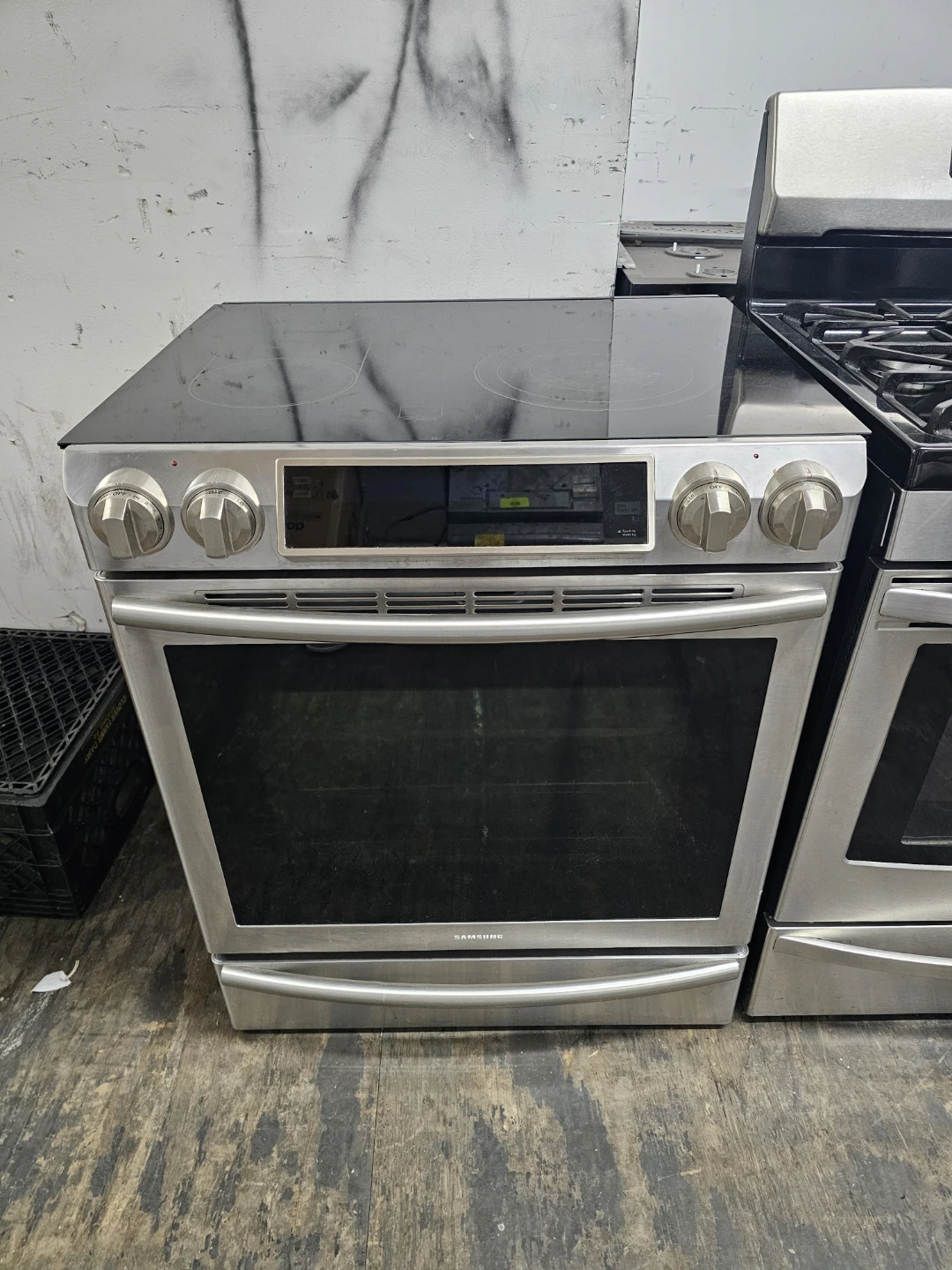 Samsung Electric Range - Stainless Steel
