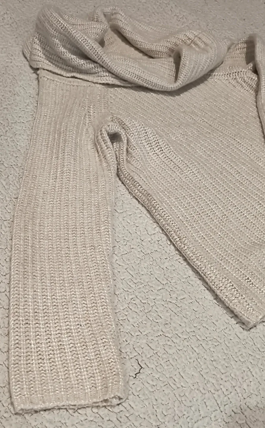 White House Black Market Sweater - Size M image indicator(3)