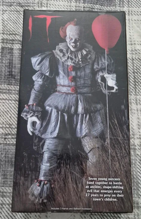 Neca Pennywise Figurine