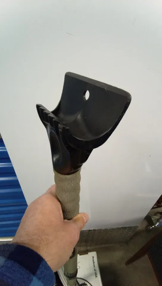 40"-58" extendable Snow Brush/Squeegee/Snow Scraper image indicator(4)