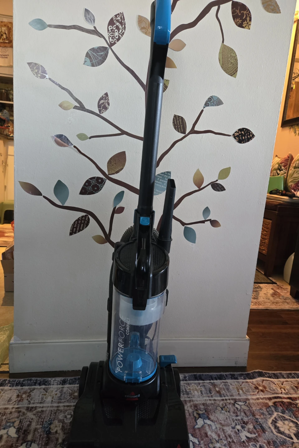 Bissell PowerForce Compact Vacuum - photo 2