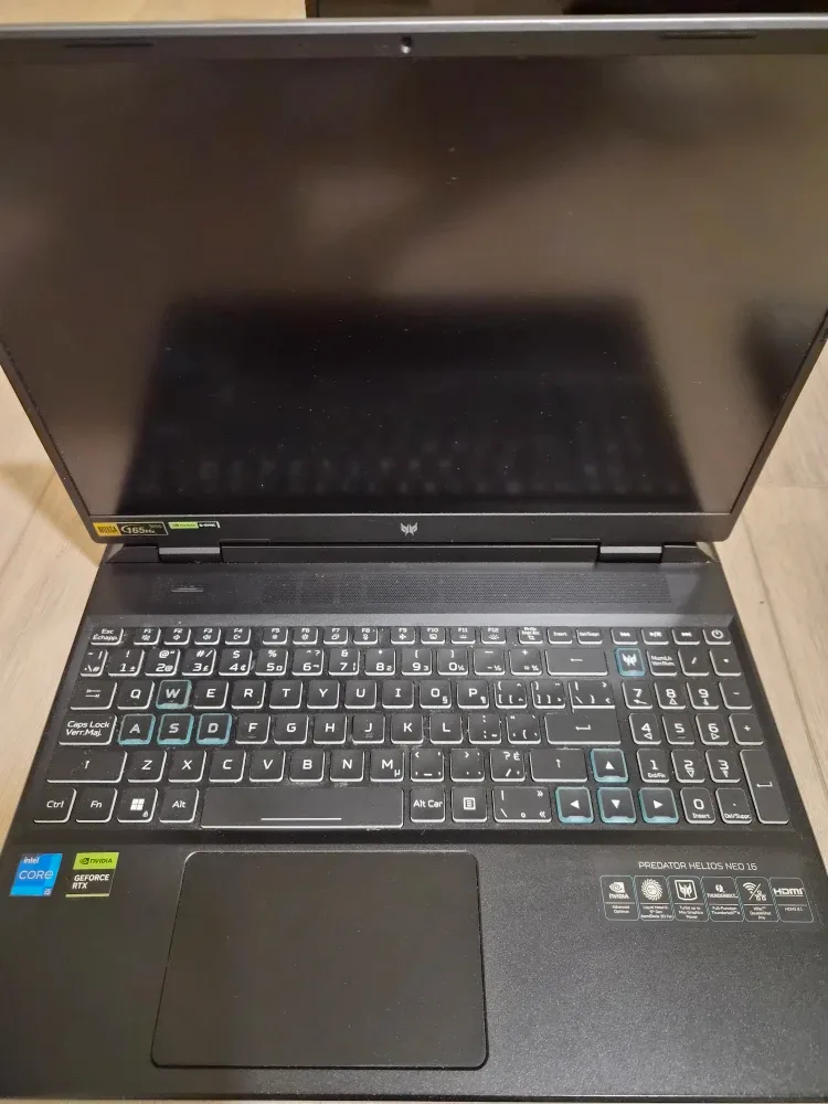 Acer Predator Helios Neo 16 Gaming Laptop image indicator(2)