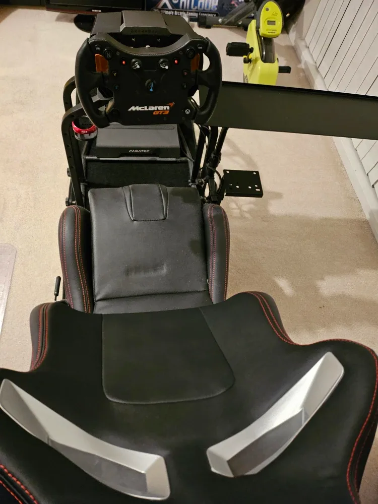 FANATEC Racing GTtrack Simulator Cockpit image indicator(3)
