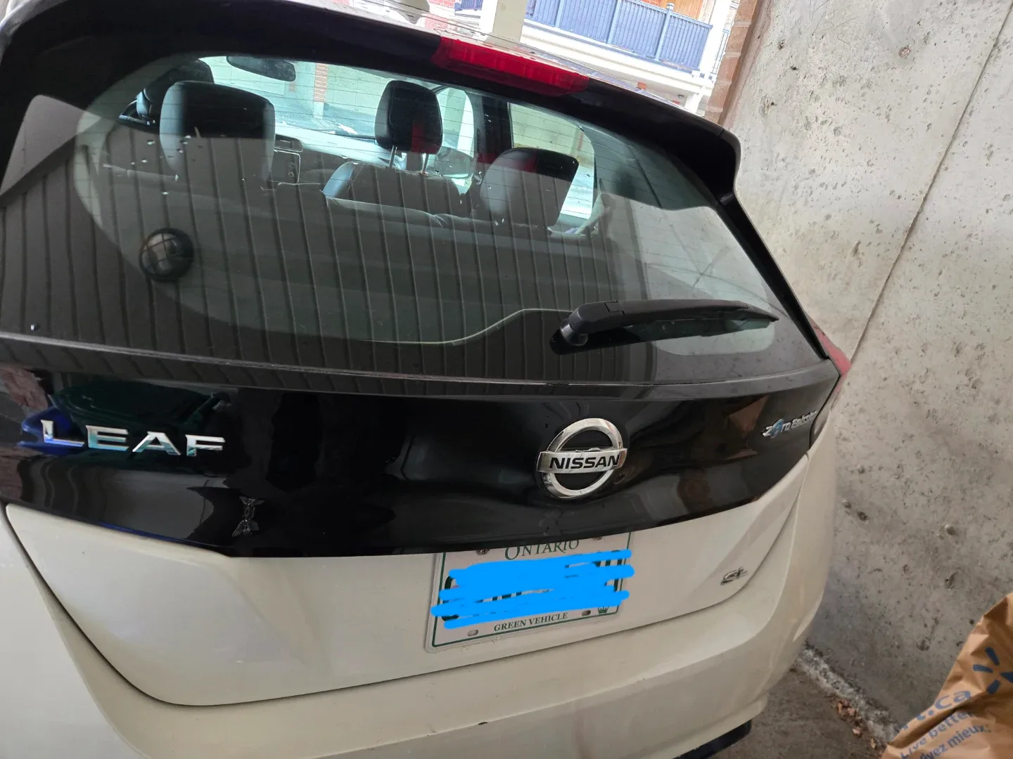 Nissan Leaf - White (2018) image indicator(3)