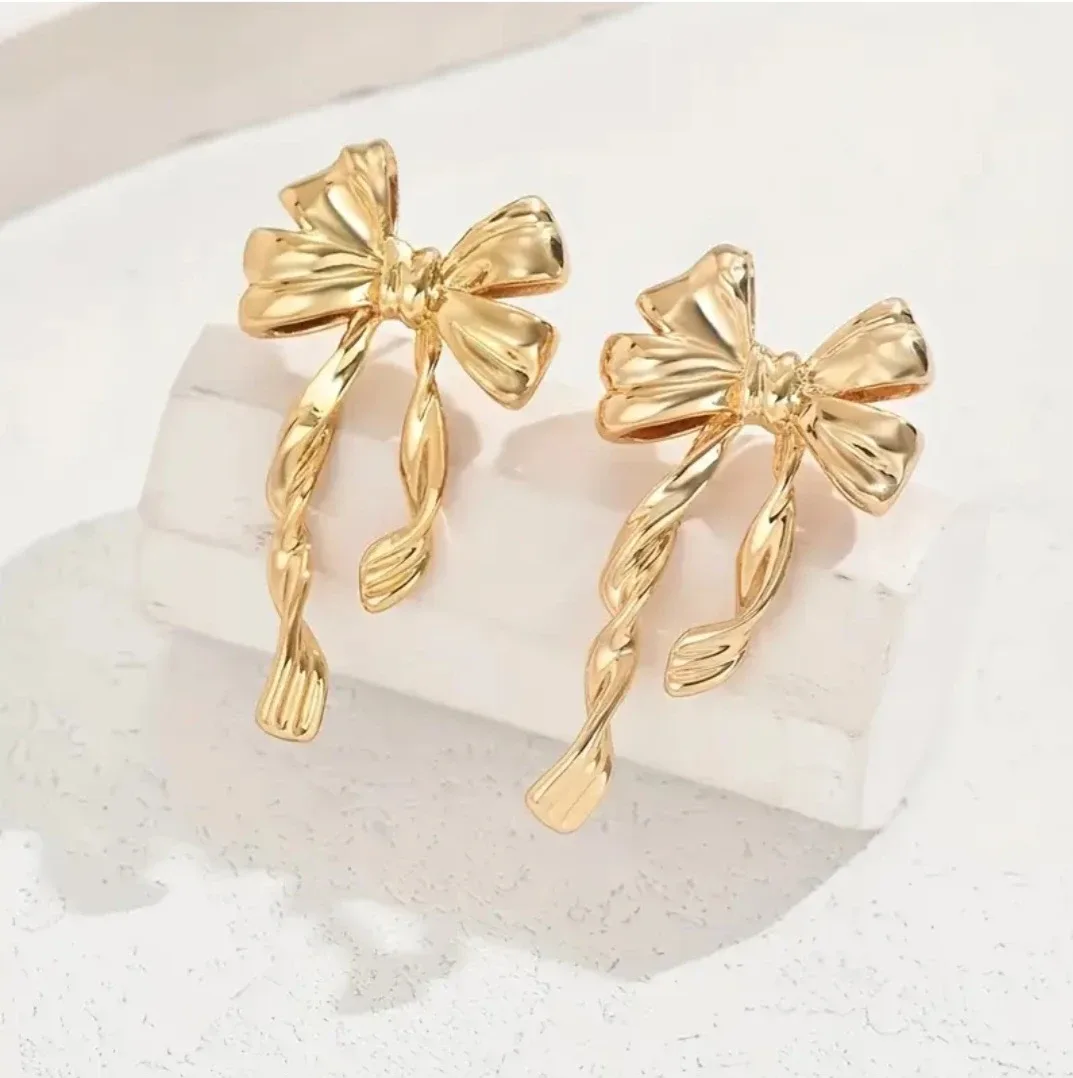 Gold Ribbon Drop Earrings thumbnail