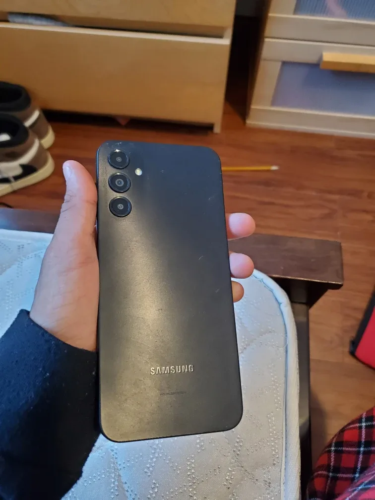 Samsung Galaxy A14 5G - Like New! image indicator(2)