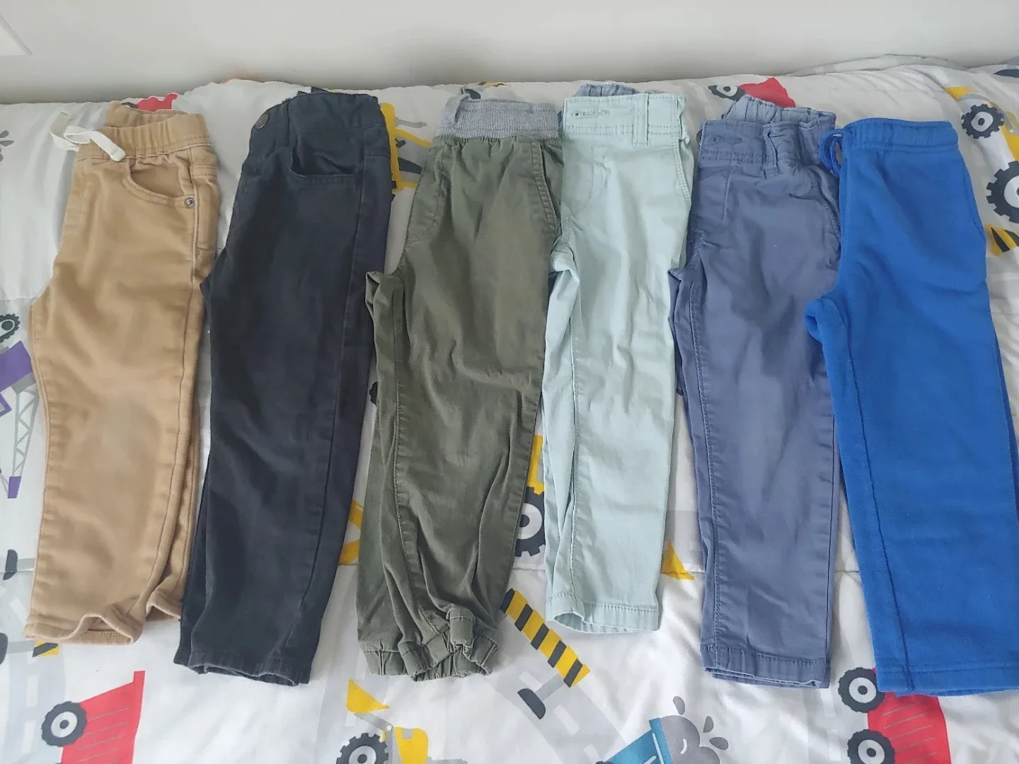 Clothing Bundle 2T/3T image indicator(6)