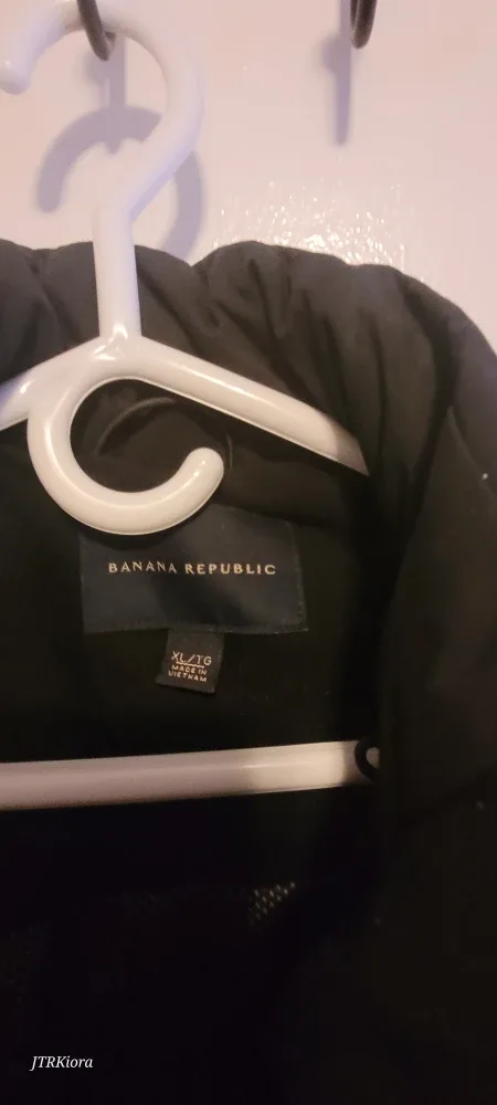 Banana Republic Black Puffer Jacket XL