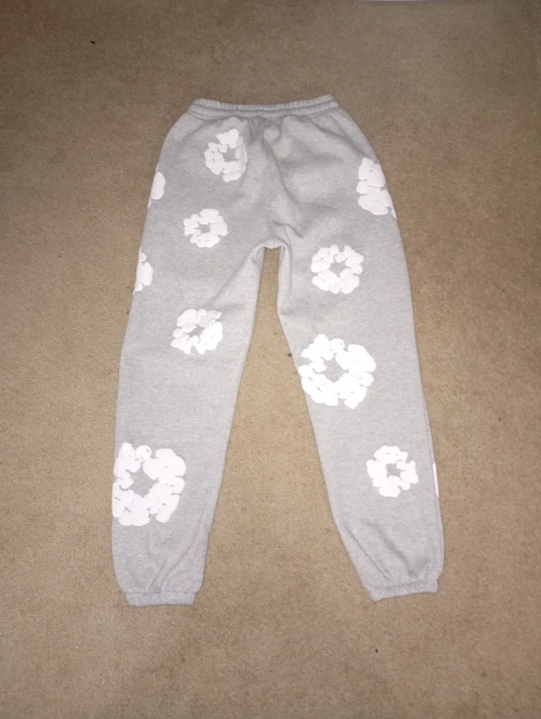 Denim Tears Grey Cotton Wreath Sweatpants - Size M - photo 2