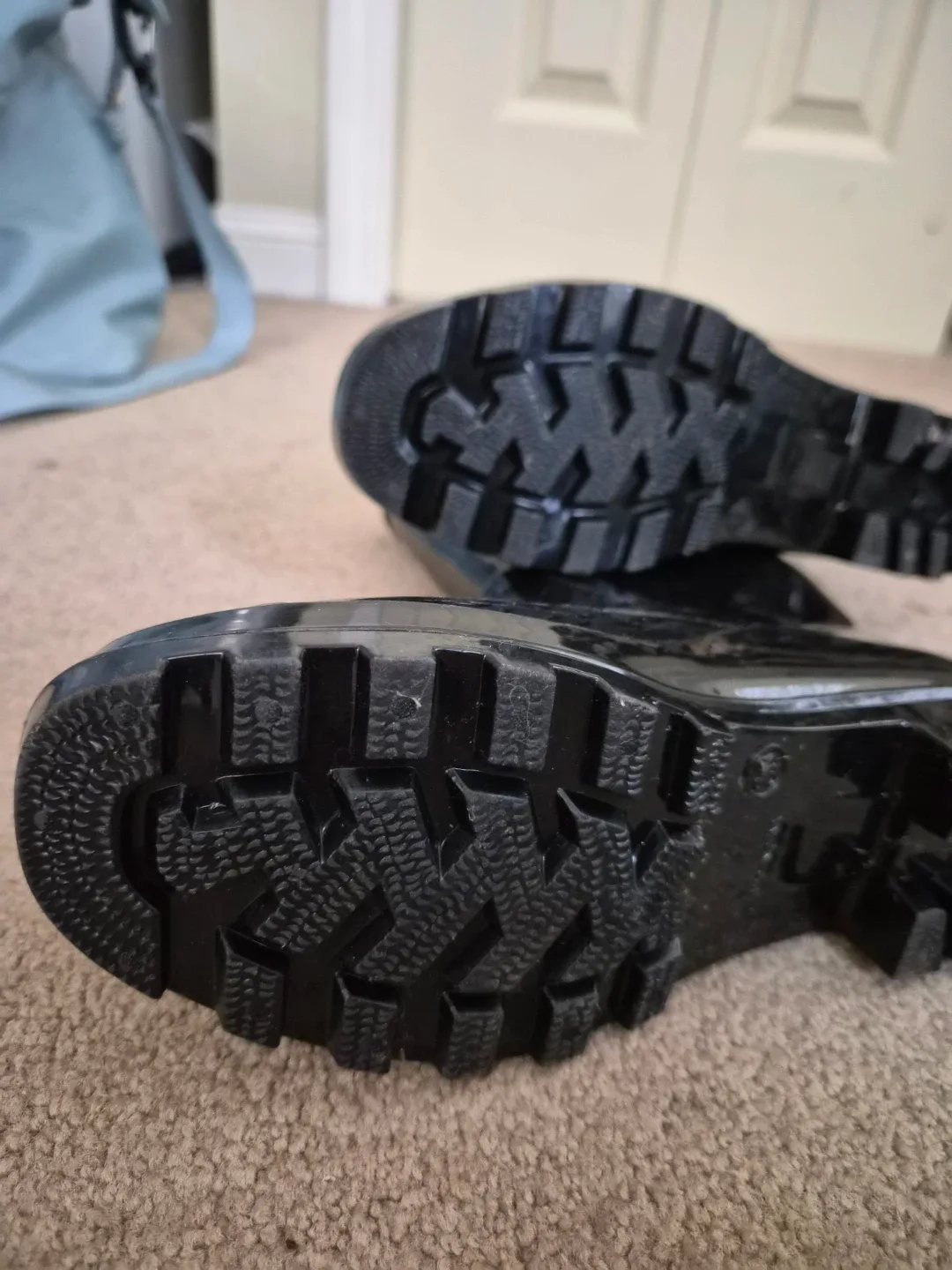 Black Rain Boots image indicator(4)