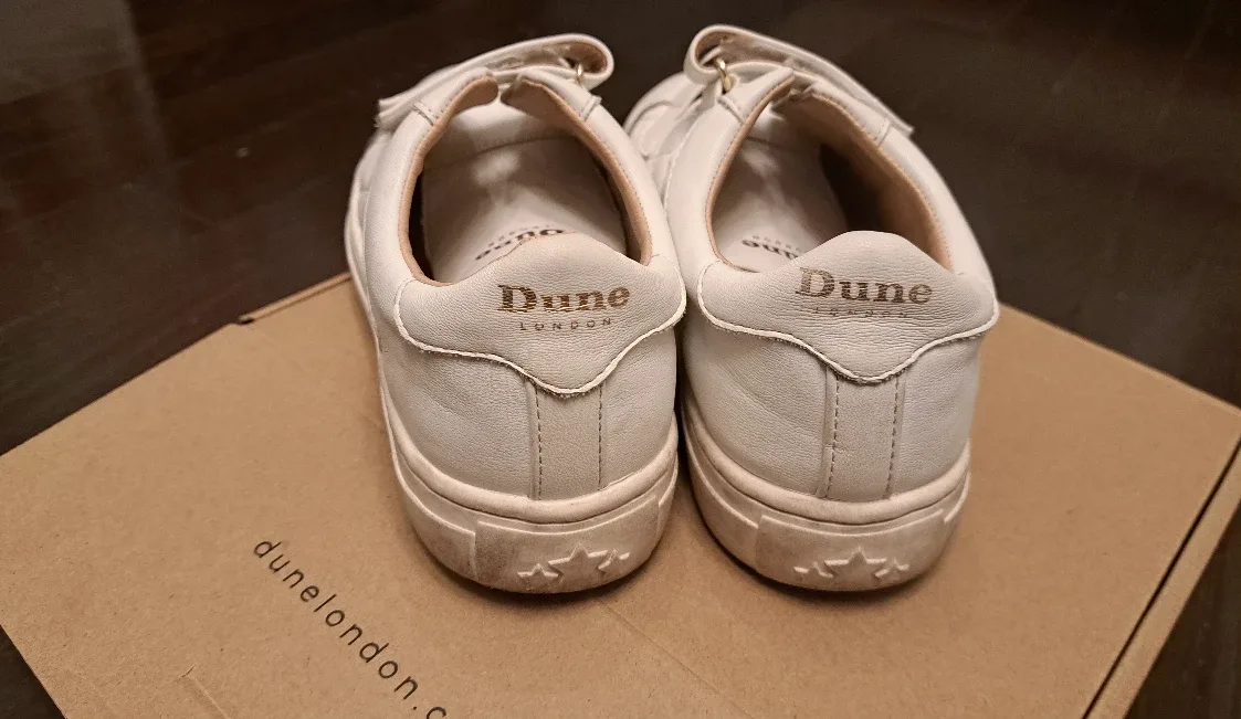 🎡 Dune London 🎡 White Leather Sneakers image indicator(4)