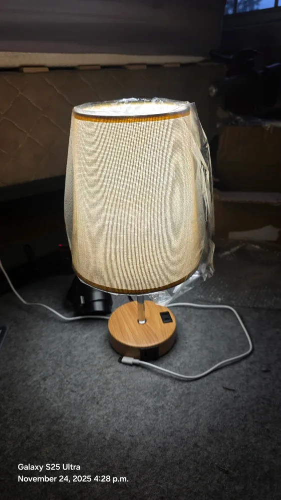 Table Lamp with USB Port - New!