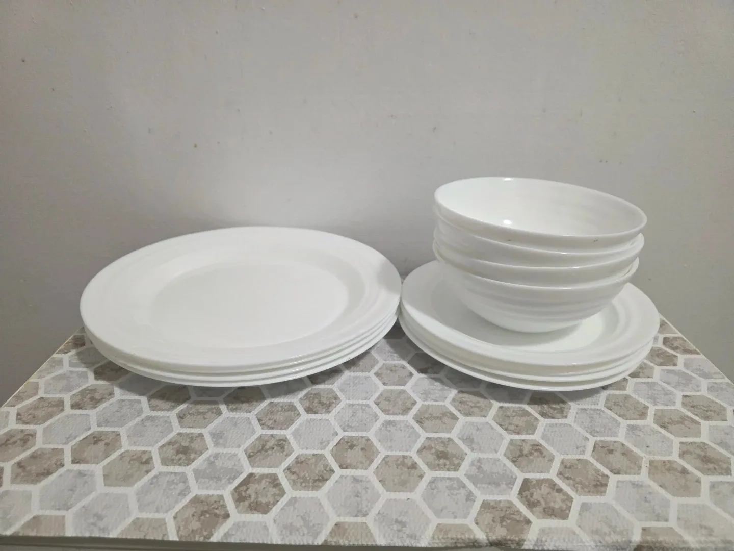 White Dinnerware Set - Plates and Bowls