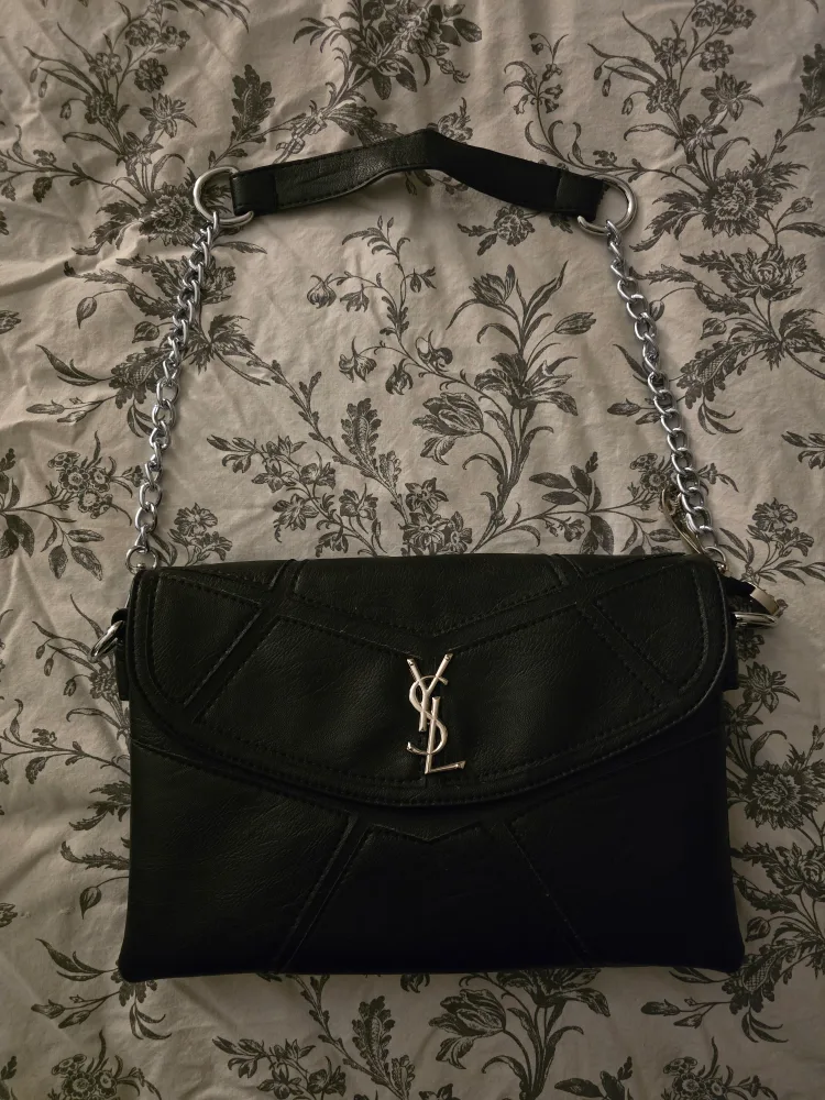 Designer Inspired Crossbody Bags - Gucci, Chanel, YSL image indicator(2)