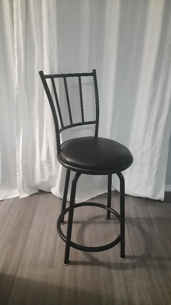 Set of 2 Black Swivel Bar Stools image indicator(2)