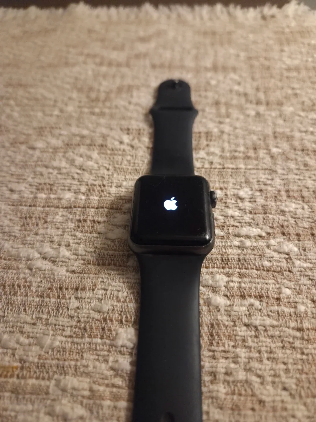 Apple Watch - Black image indicator(2)