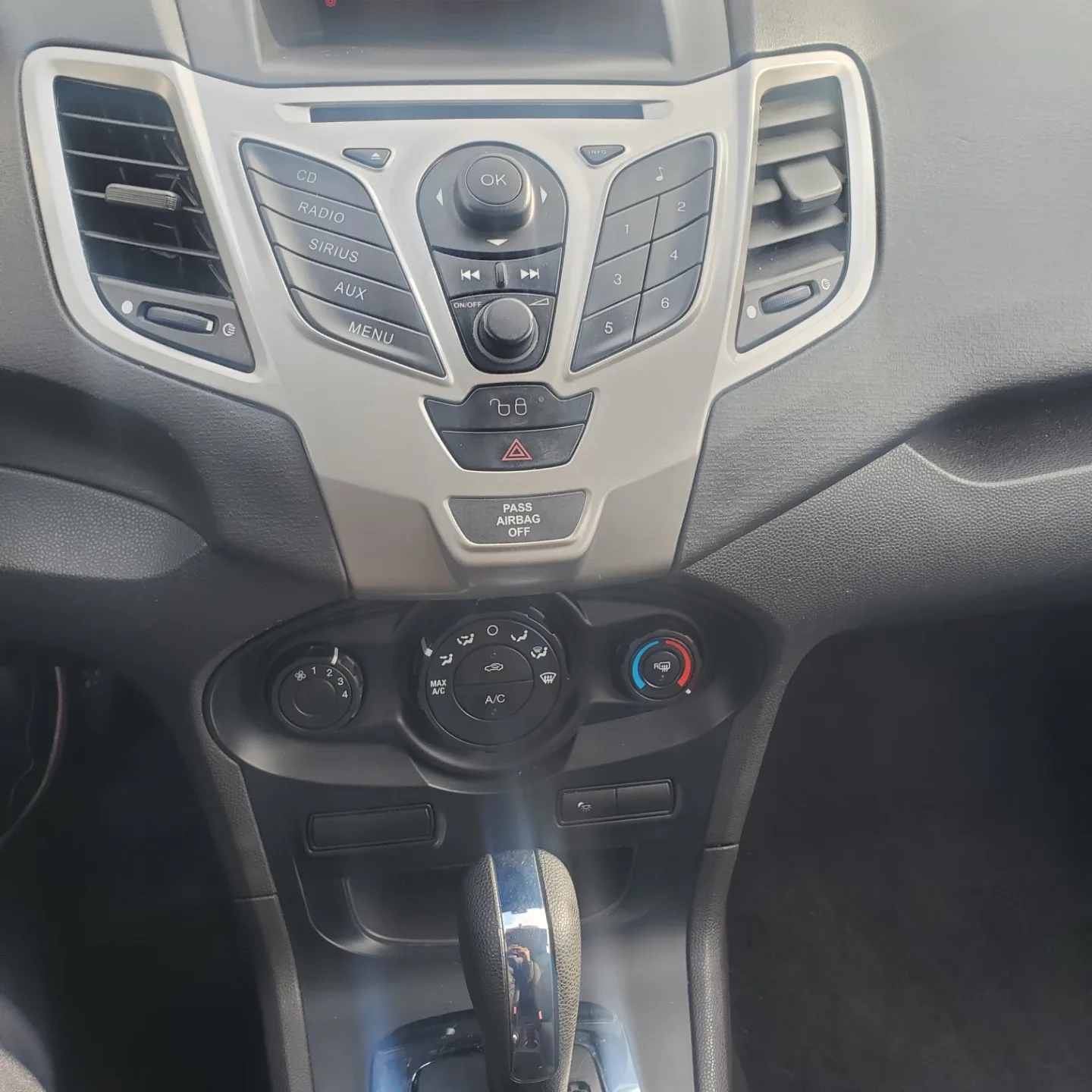 Ford Fiesta Hatchback - 163566km image indicator(10)