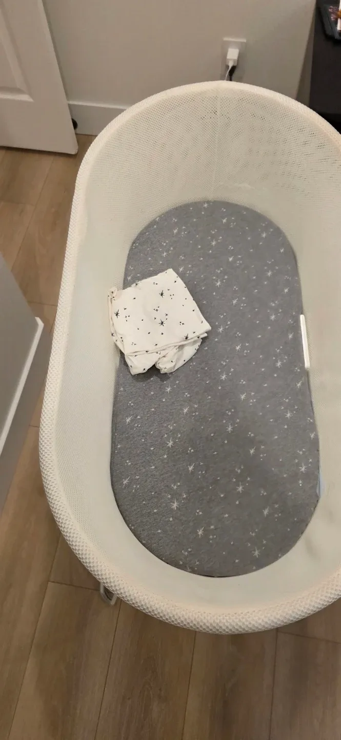 Happiest Baby Snoo Smart Sleeper Bassinet image indicator(2)